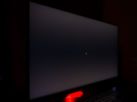 109_ravn_glowblack.jpg